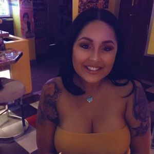 Meet your Posher, Christina